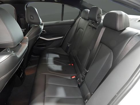 Used 2024 BMW 330i xDrive Sedan w/ Premium Package image 20