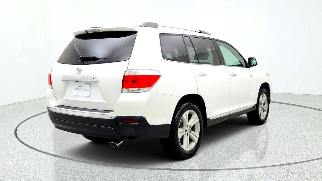 Used 2013 Toyota Highlander Limited FWD image 5
