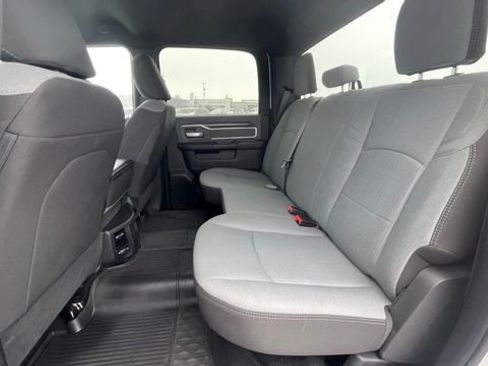 Used 2022 RAM 2500 Big Horn w/ Cold Weather Group image 19