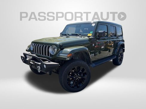 Used 2024 Jeep Wrangler Unlimited Sahara w/ Technology Group image 1