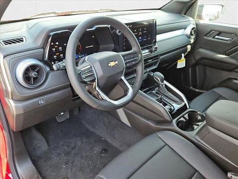 New 2025 Chevrolet Colorado LT w/ LT Convenience Package image 3