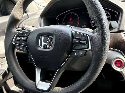 Used 2020 Honda Accord EX image 12