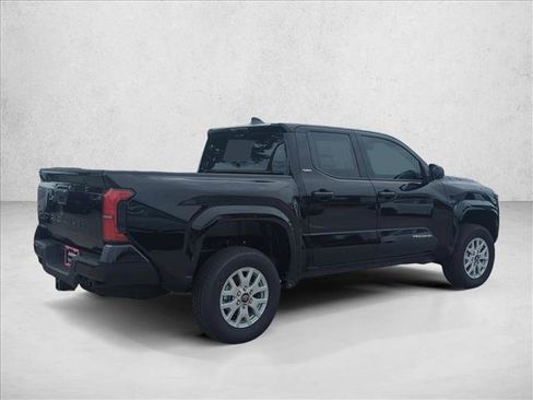 Used 2026 Toyota Tacoma SR5 AWD/4WD image 5