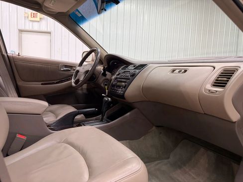 Used 2001 Honda Accord EX image 14