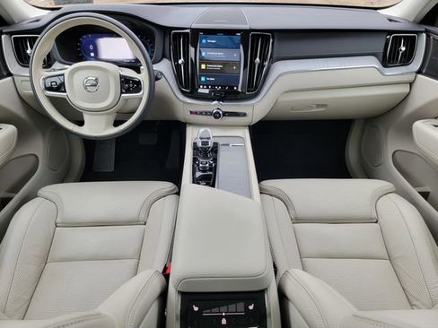 Used 2024 Volvo XC60 B5 Ultimate image 21