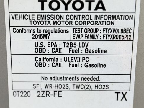 Used 2015 Toyota Corolla LE FWD image 30