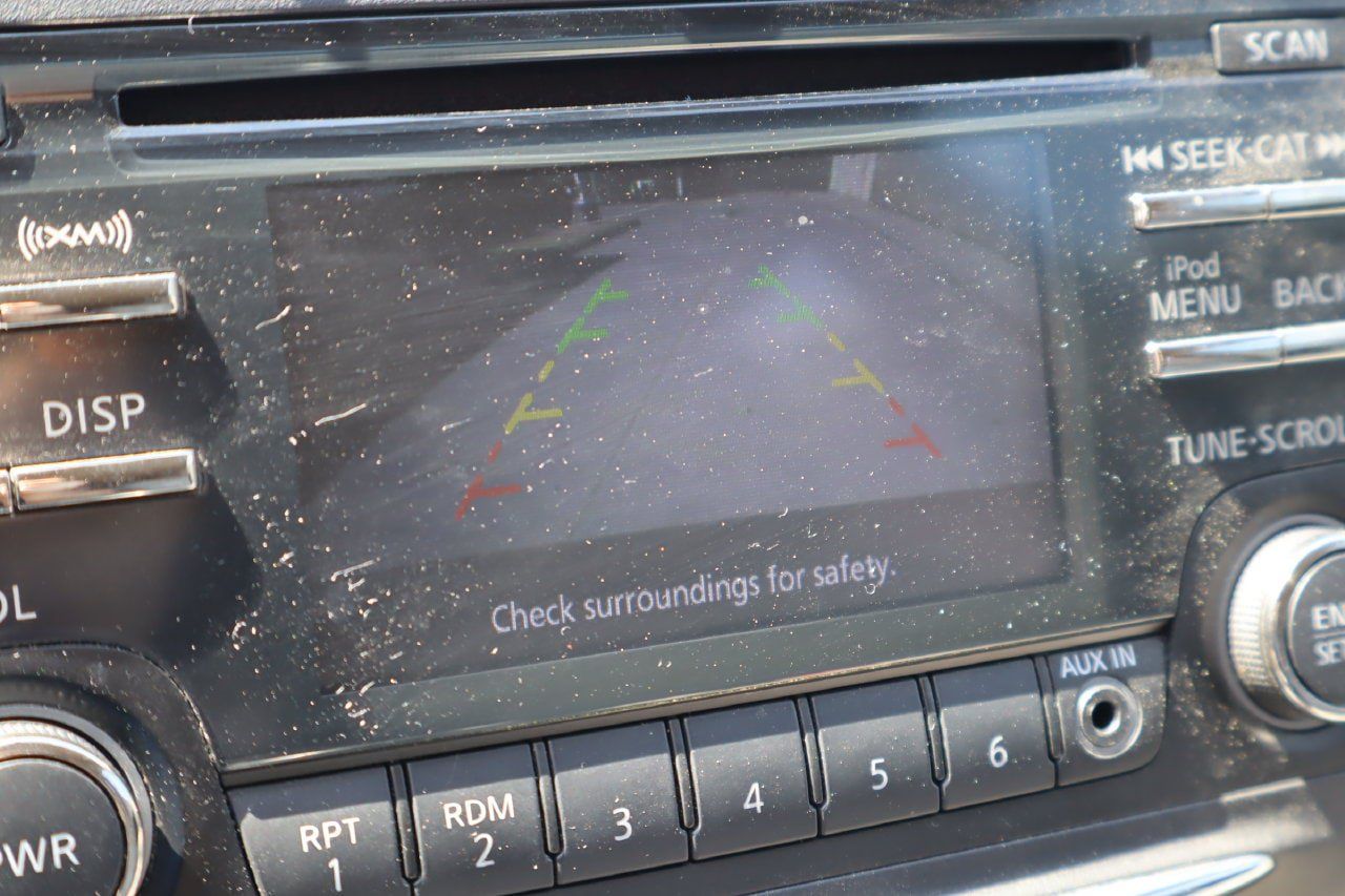 Used 2013 Nissan Rogue SV FWD image 7