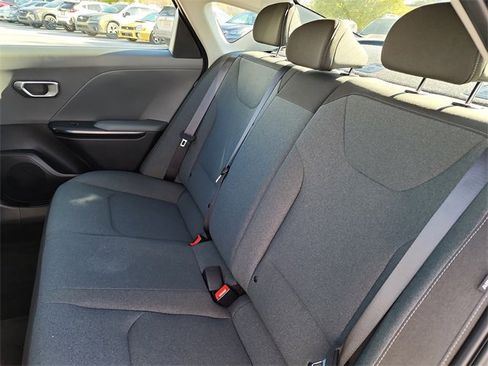 New 2025 Kia K4 LXS image 14