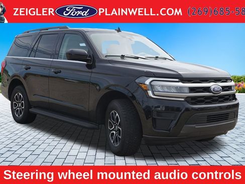 Used 2024 Ford Expedition XLT AWD/4WD image 7