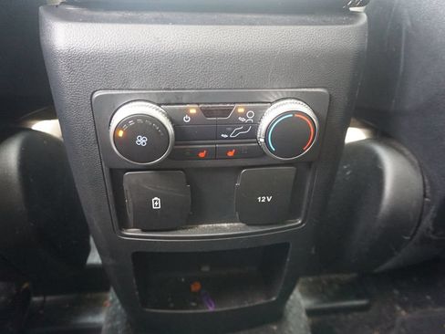 Used 2020 Ford Explorer XLT w/ Equipment Group 202A RWD image 15