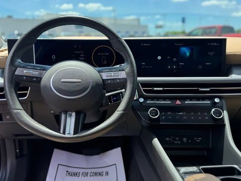 Used 2025 Hyundai Sonata Limited FWD image 16