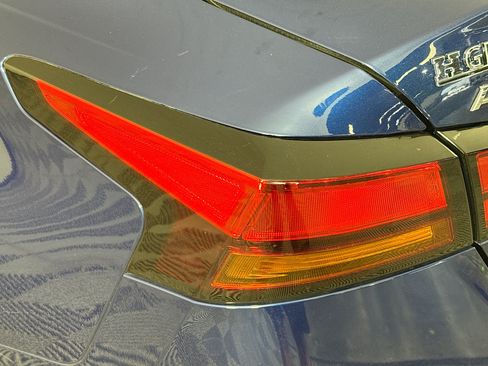 Used 2020 Nissan Altima 2.5 S FWD image 34