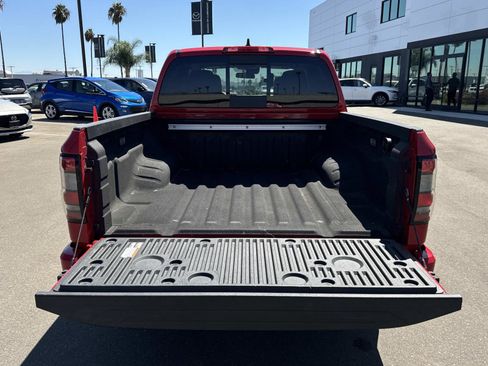 Used 2024 Nissan Frontier SV w/ SV Convenience Package image 24