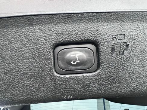 Used 2022 Ford Edge SEL w/ Convenience Package AWD/4WD image 12