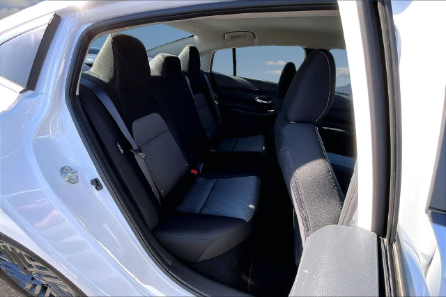 New 2027 Nissan Sentra SV w/ Floor Mat Package FWD image 8