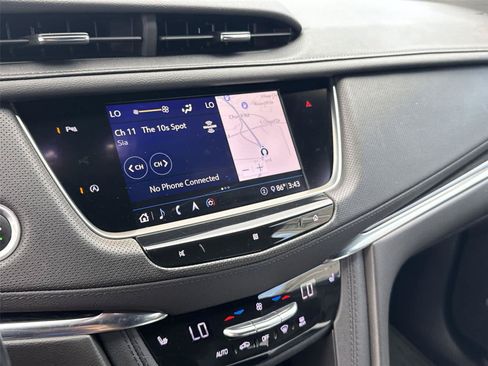 Used 2020 Cadillac XT5 Premium Luxury AWD/4WD image 22