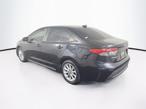 Used 2022 Toyota Corolla LE w/ LE Convenience Package FWD image 5