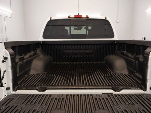 New 2025 Nissan Frontier SV image 23