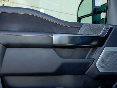 Used 2024 Ford F250 Platinum w/ Tremor Off-Road Package image 20