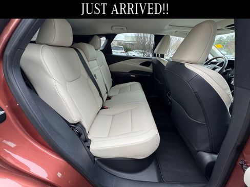 Used 2024 Lexus RX 350 Premium Plus image 11