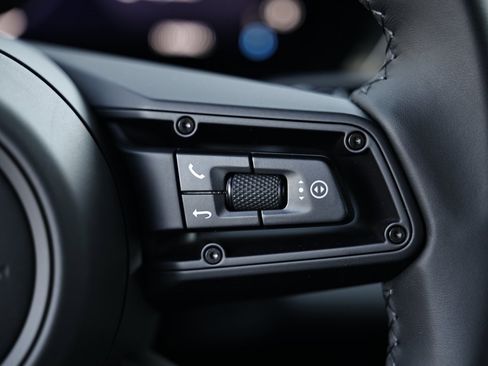 New 2025 Porsche Macan Electric image 37