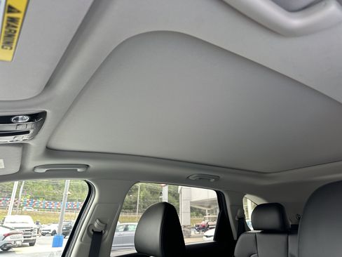 New 2026 Kia Sorento S w/ S Panoramic Sunroof Package AWD/4WD image 11