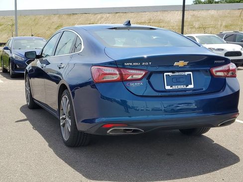 Used 2019 Chevrolet Malibu Premier w/ Sun and Wheel Package FWD image 2