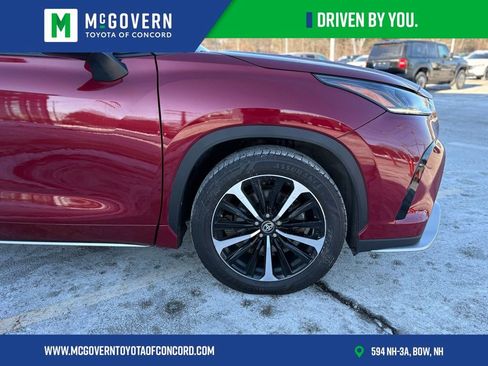 Used 2022 Toyota Highlander XSE image 13