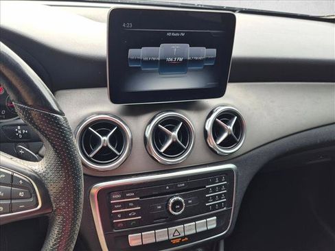 Used 2020 Mercedes-Benz GLA 250 image 6