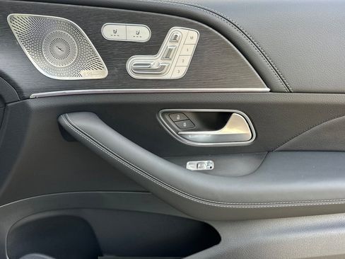 New 2025 Mercedes-Benz GLS 580 4MATIC image 33