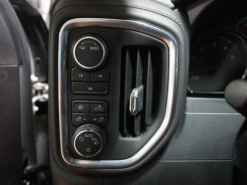 Used 2022 Chevrolet Silverado 2500 LT w/ Convenience Package image 28