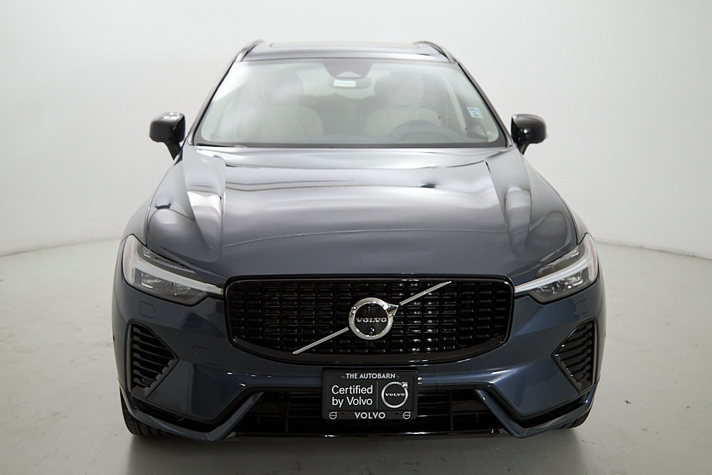 Certified 2025 Volvo XC60 T8 Plus w/ Protection Package Premier AWD/4WD image 5