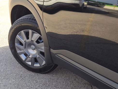 New 2026 Nissan Kicks S image 16