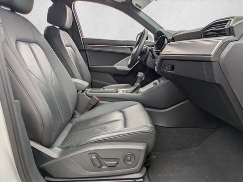 Used 2021 Audi Q3 2.0T Premium Plus w/ Premium Plus Package image 16