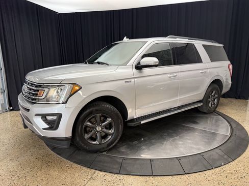 Used 2019 Ford Expedition Max XLT w/ Equipment Group 202A AWD/4WD image 2