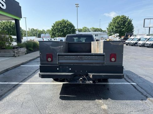 Used 2022 RAM 3500 Tradesman w/ Convenience Group AWD/4WD image 6