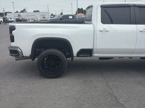 Used 2022 Chevrolet Silverado 2500 LT w/ Convenience Package AWD/4WD image 7