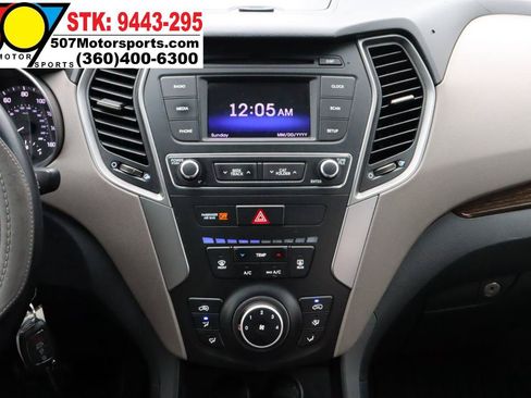 Used 2017 Hyundai Santa Fe Sport FWD image 20