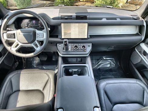 Certified 2024 Land Rover Defender 110 SE image 12