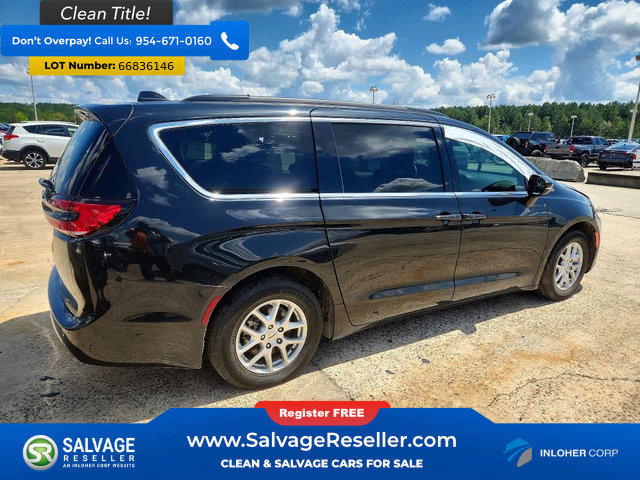 Used 2022 Chrysler Pacifica Touring-L FWD image 4