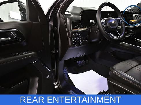 Used 2025 Chevrolet Tahoe High Country AWD/4WD image 15