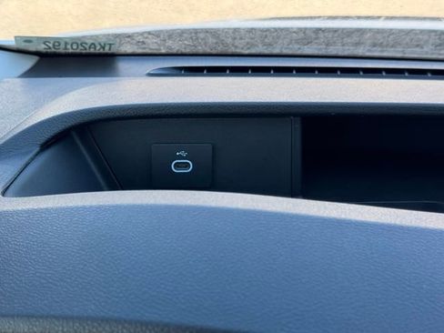 New 2026 Ford Transit 250 148 Medium Roof image 22