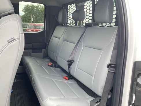 New 2025 Ford F350 XL w/ XL Chrome Package image 15