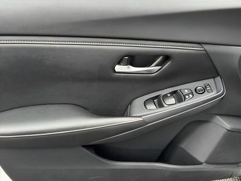 Used 2022 Nissan Sentra SV image 25