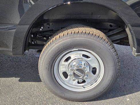 New 2025 Ford F350 XL w/ XL Chrome Package RWD image 7