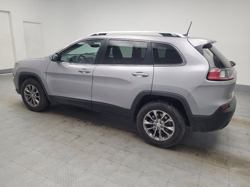 Used 2021 Jeep Cherokee Latitude Plus image 3
