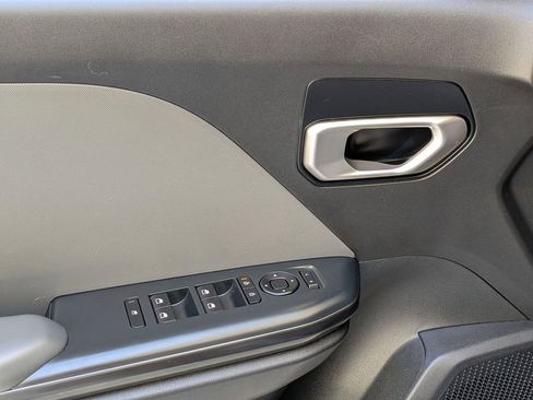 Used 2025 Kia K4 FWD image 13