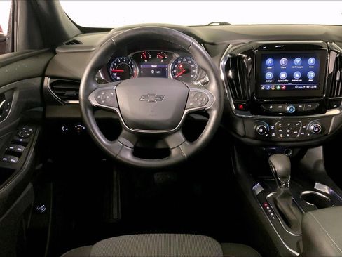 Used 2023 Chevrolet Traverse LT w/ Midnight/Sport Edition image 6