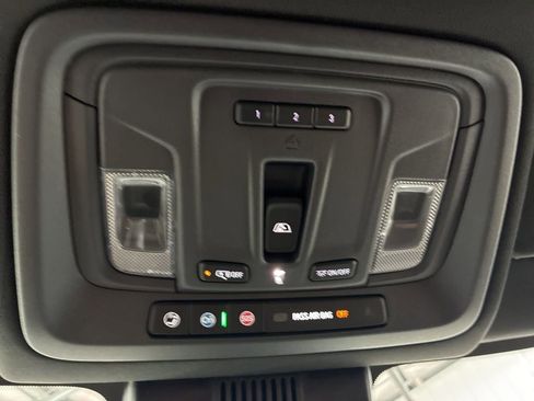 Used 2025 Chevrolet Silverado 1500 High Country w/ Technology Package image 45