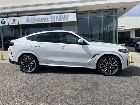 New 2026 BMW X6 xDrive40i image 9